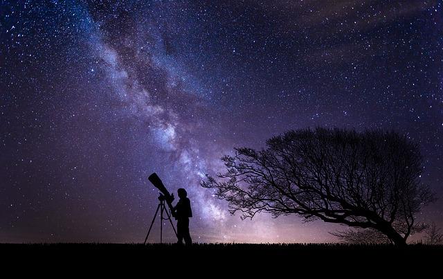 Co říkají astronomové o astrologii: Věda vs. pseudověda